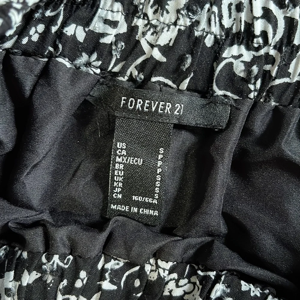 Forever 21 Floral Print Mini Skirt - Picture 5 of 5